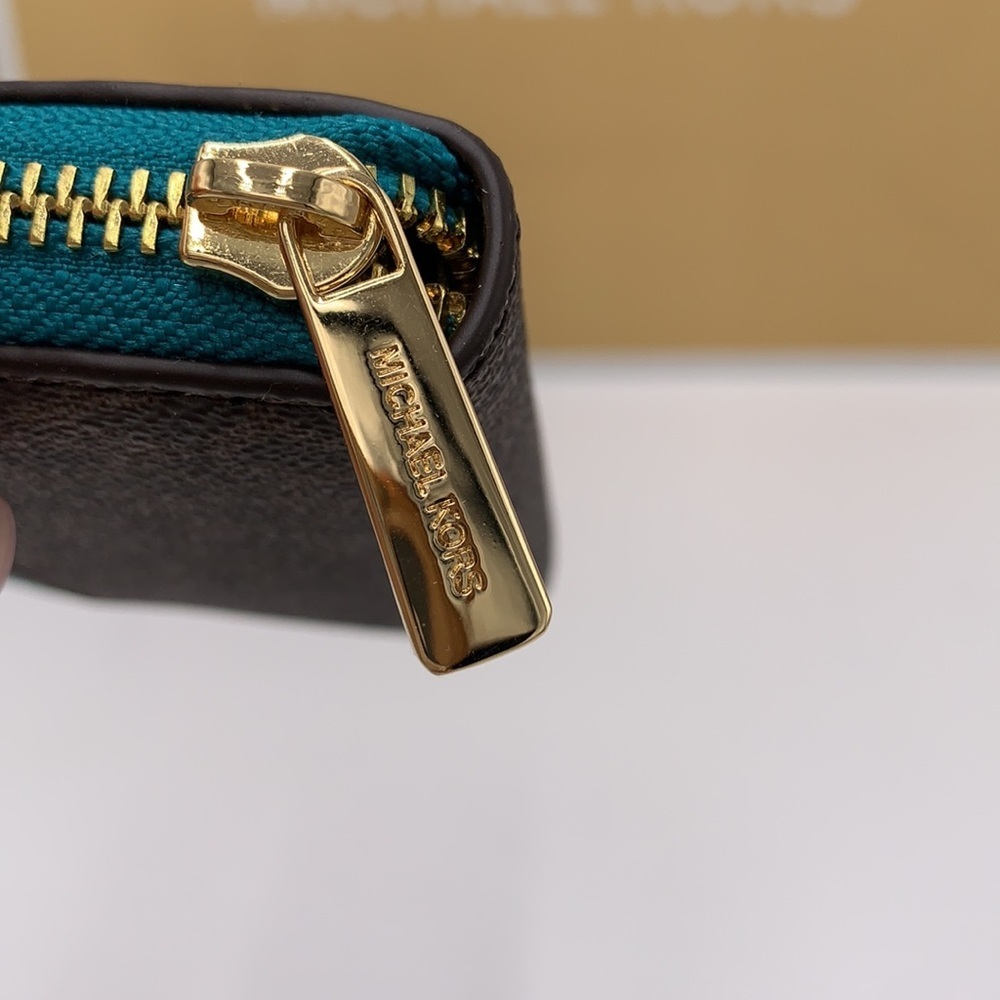 MICHAEL KORS JET SET TRAVEL MEDIUM ZIP AROUND CARD CASE LAGOON/BROWN SIGNATURE - Picture 4 of 12